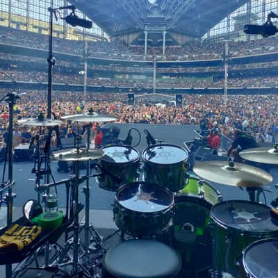 Rikki Rockett's Poison 2022 Stadium Tour DW 6-Piece Drum Set, Green/Silver Sparkle Flame. SIGNED! image 10