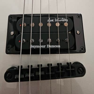 Kramer Dave Mustaine Signature Vanguard 2023 - Present - Silver Metallic image 5