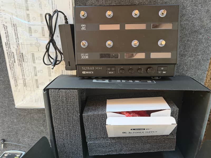 Line 6 HX Effects 2018 - Present - Black image 1