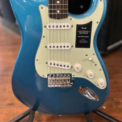Fender Vintera II '60s Stratocaster with Rosewood Fretboard  Lake Placid Blue  # MX23053329  7 lbs. 13.1 oz image 7