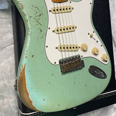 NEW! Fender Custom Shop Special Run '69 Stratocaster Heavy Relic - Handwound P/U's - Aged Surf Green Pearl - Reverse Headstock - 7.65lbs - Authorized Dealer - SUPER RARE! G07476 image 7
