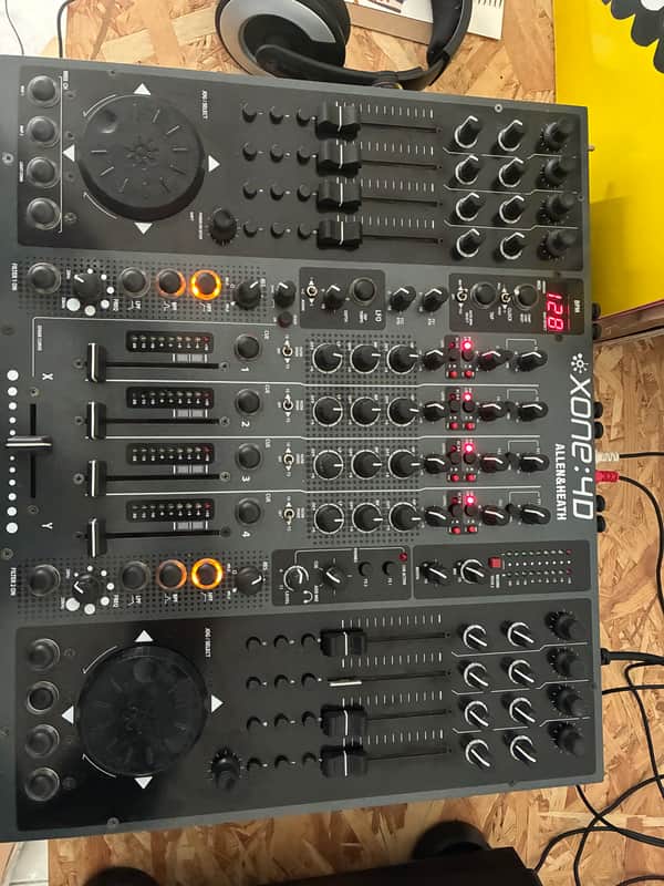 Allen & Heath Xone:4D image 1