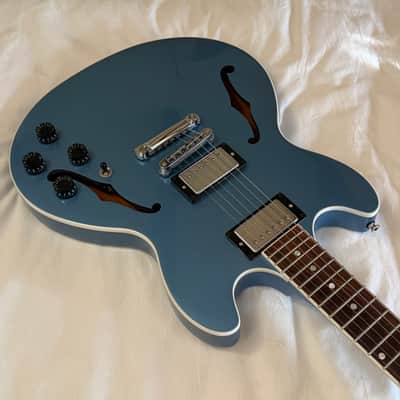2015 Gibson Midtown Standard - Pelham Blue Metallic - Les Paul / ES-335 Hybrid - Free Pro Setup image 3