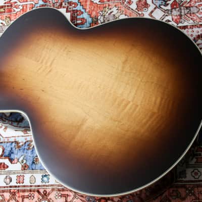 GIBSON USA Acoustic J-185 VOS "Vintage Sunburst" (2009) image 17