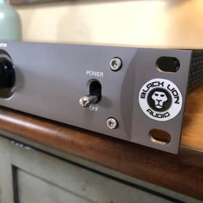 Universal Audio Apollo x16 Heritage Edition Thunderbolt 3 Audio Interface Black Lion Audio Mod 2/2 image 2