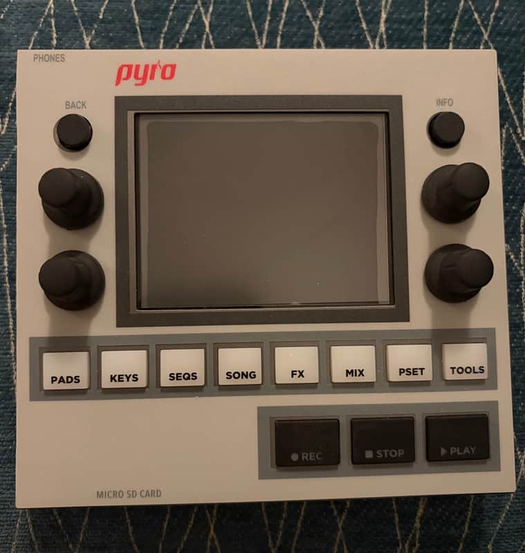 1010 Music Blackbox Desktop Compact Sampling Studio