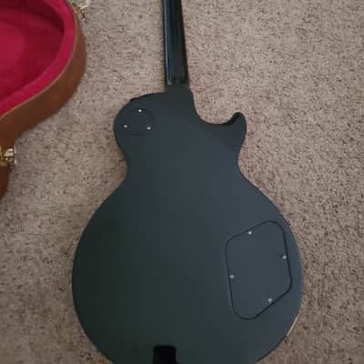 Gibson Left handed Les Paul bass 2013 Black image 3