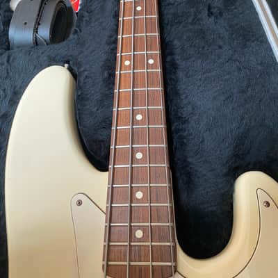 Fender American Jazz Bass USA Olympic White 1989 / Case image 6