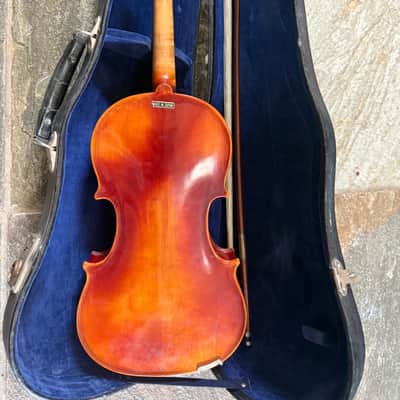 Suzuki Violin, 1/2 size.  with case and bow. For 6- 8 years old image 4