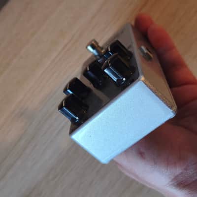 MXR M75 Super Badass Distortion 2023 - Silver image 7
