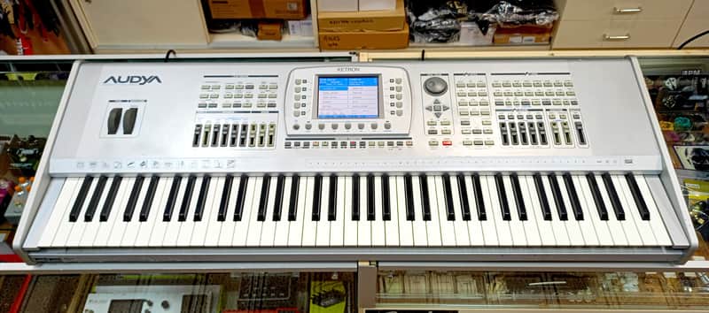 Ketron Audya 76 - Tastiera Arranger Professionale image 1