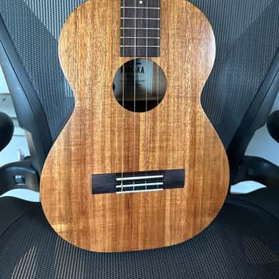 Kamaka HF-4 Baritone Ukulele (2023), ser. #231277, original black tolex hard shell case. image 6