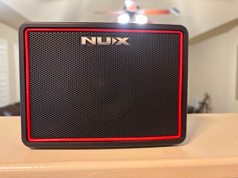 NuX Mighty Lite BT 3-Watt Desktop Bluetooth Guitar Combo 2020s Black image 1