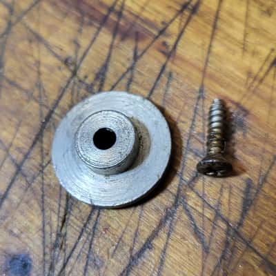 1966 Vintage Fender P Bass Jazz Headstock String Guide Original Screw image 4