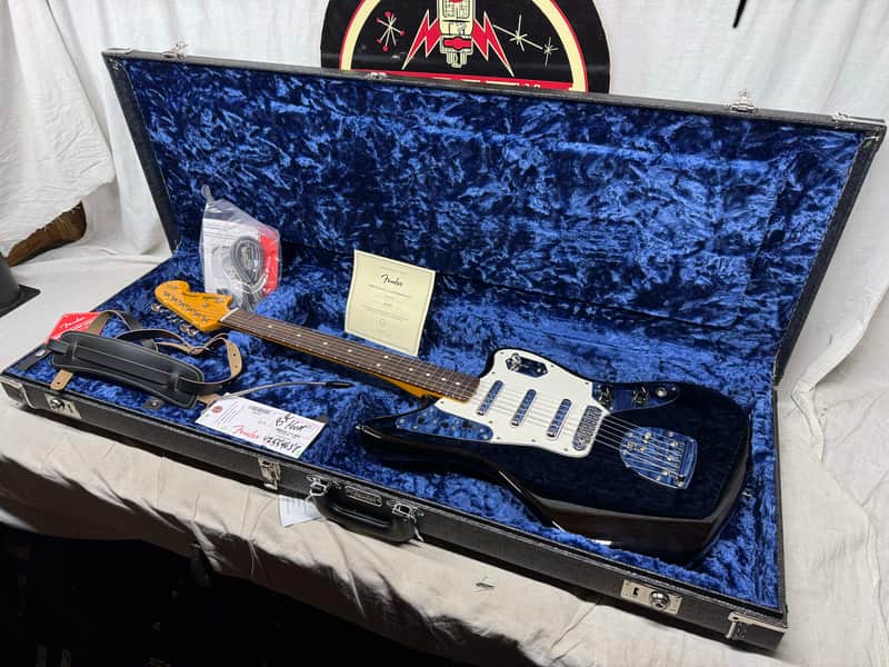 Fender Limited Edition Johnny Marr Signature Special Jaguar Guitar with COA + Case 2025 - Black / Rosewood fingerboard