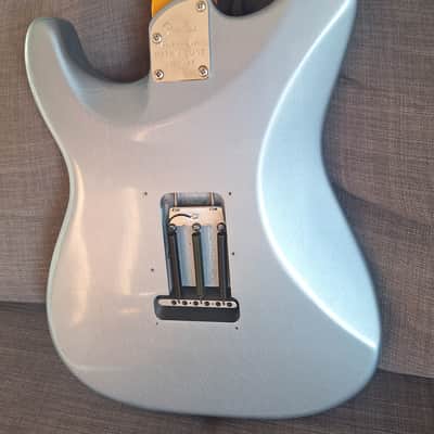 Fender American Ultra Luxe Vintage '60s Stratocaster image 3