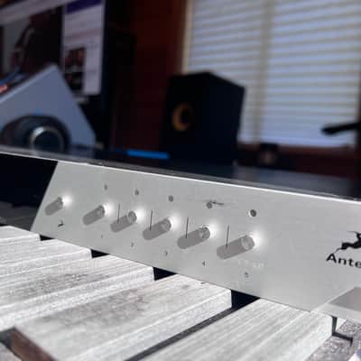 Antelope Audio Orion 32 USB Audio Interface 2010s - Silver image 3