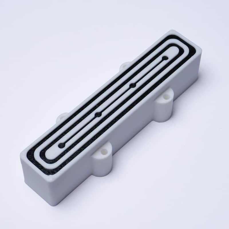 Custom 4-String Jazz Bass Pickup Covers (No Holes) Set of 2 - White & Black-Deco image 1