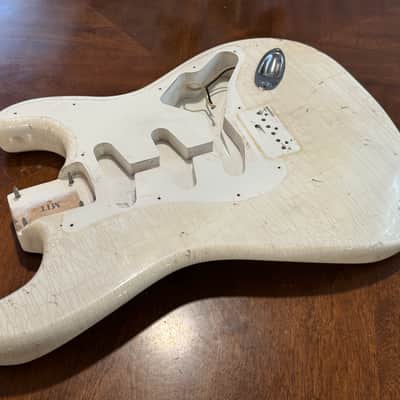 NOS Relic Alder MJT Hardtail Stratocaster Body only 4 lbs 6 oz with Fender Hardware! image 7