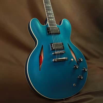 Gibson DG-335 Serial #200/200 Last Ever Produced Pelham Blue Dave Grohl image 3