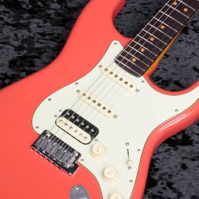 FENDER American Ultra Luxe Vintage 60s Stratocaster HSS Fiesta Red [US25007572] (06/15) image 11