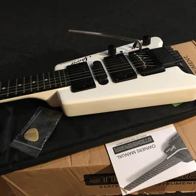 No.082923 Steinberger Spirit Headless Guitar WHT/R Mint Condition image 5