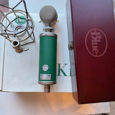 Blue Kiwi Large Diaphragm Multipattern Condenser Microphone 2010s - Green image 4