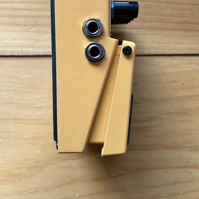 Boss AC-2 Acoustic Simulator (Silver Label) 1997 - 2006 - Yellow image 4