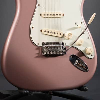 Fender Vintera '60s Stratocaster Modified Burgundy Mist Metallic image 4