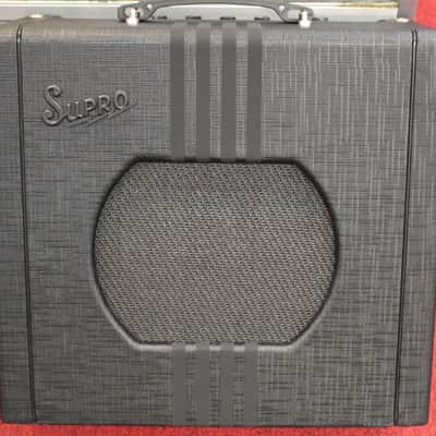 Supro 1820 Delta King 10 5W Tube Guitar Amp Black on Black image 1