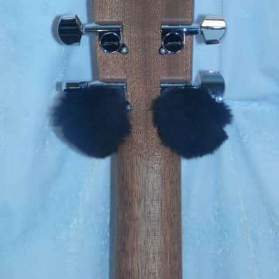 Larrivee LV-03 Bilwara w/ Moon Spruce & Stage Pro Element Venetian Cutaway Acoustic Electric Satin Natural Finish with case New image 11