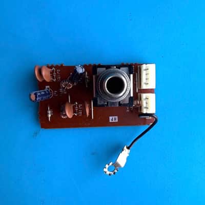 YAMAHA PSR-40 Keyboard Replacement Part: Headphones Jack TRS Socket Board image 4