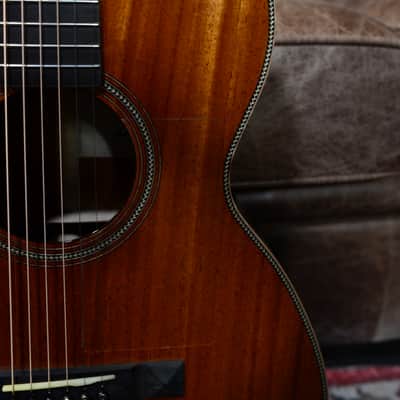 2019 Maestro Guitars 00 Traditional Series Mahogany Top image 5