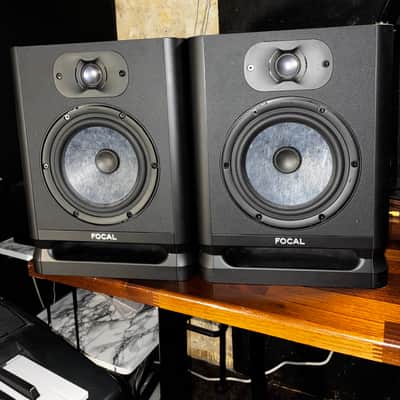 Focal Alpha 65 Evo Powered Studio Monitor (Pair) 2021 - Present - Black image 1