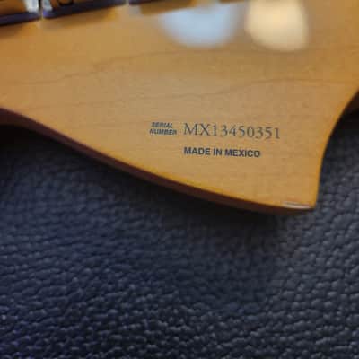 Fender Classic Player Jaguar Special HH with Rosewood Fretboard 2009 - 2017 - 3-Color Sunburst image 3