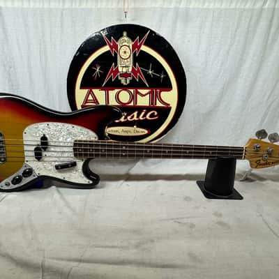 Fender USA Mustang 4-string Bass with Case 1974 - 3-Color Sunburst / Rosewood fingerboard