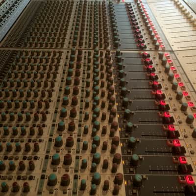 Audient ASP8024 high resolution analog mixing console image 8