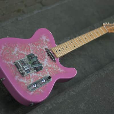 Del-Tone 50's T-Style Multibender, Light Aging - Pink Paisley image 7