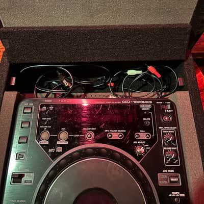 Pioneer CJD-1000MK3 (Pair) Digital CD turntables - used with cases image 4