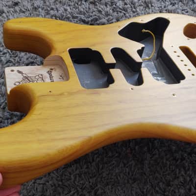 Warmoth 1-piece lightweight solid Swamp-Ash Stratocaster Body image 15