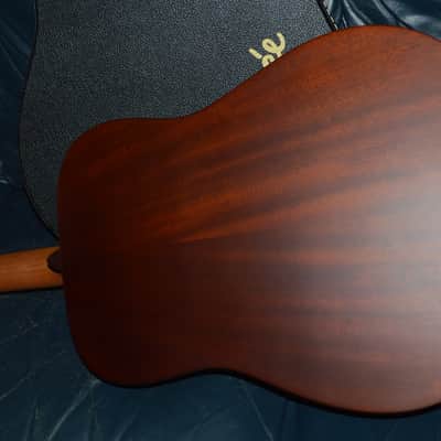 Larrivee Simple 6 Dreadnought Sunburst 2026 - Satin image 5