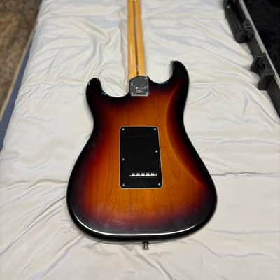 Fender American Deluxe Stratocaster with Maple Fretboard 2011 - 2015 - 3-Color Sunburst with Fender hard case image 4