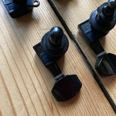BC Rich 3 a Side Guitar Tuners Machine Heads 2000s Black image 4