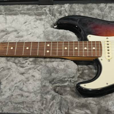 2017 Fender American Professional Left-Handed Stratocaster 3-Color Sunburst Mint imagen 11