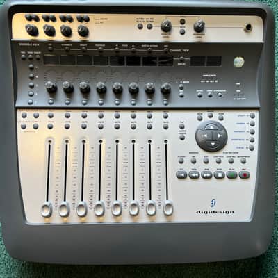 Digidesign Digidesign Digi 002 Console Firewire Audio Interface/Mixer with Control Surface Mid-2000s image 5