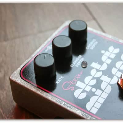 Electro-Harmonix Stereo Electric Mistress Flanger / Chorus image 2