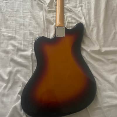 1980s Fender Jazzmaster MIJ FujiGen E-Series (1984–1987) – Sunburst – with hard case image 2