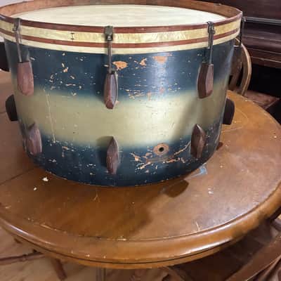 Rolling bomber Slingerland Radio King Kick 1940’s - Dark blue and silver image 2