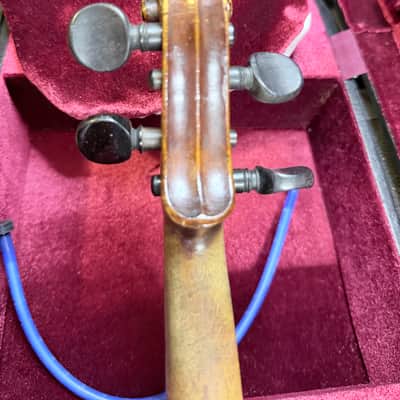 Antique Jacobus Stainer-Style Full-Size Violin – 1635 Label, Bow & Case Antique Jacobus Stainer-Style Full-Size Violin – 1635 Label, Bow & Case Unknown  - warm amber-brown finish, attractive figured maple back and sides image 3