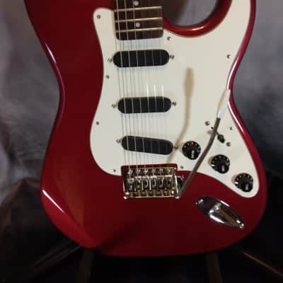 Hondo 2 Stratocaster Style Electric Guitar 1990s - Red image 2